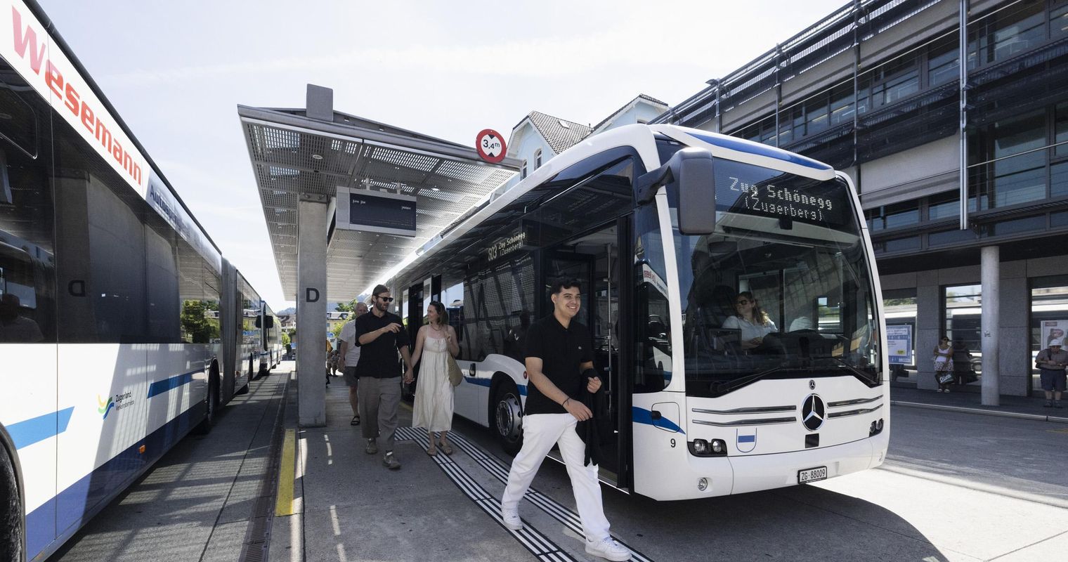 Deutlich mehr Personen fahren in Zug mit dem Bus