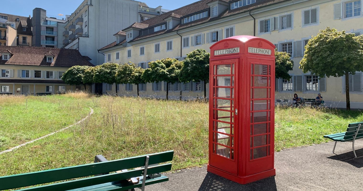 Rätsel in Luzern: Was soll diese rote Telefonkabine?