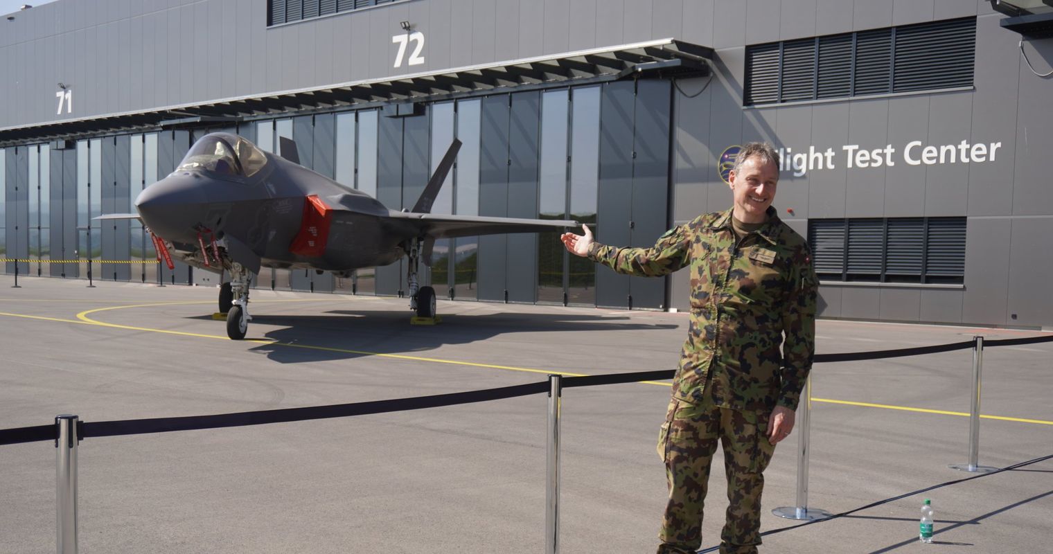Vier F-35-Kampfjets werden in Emmen fertiggeschraubt