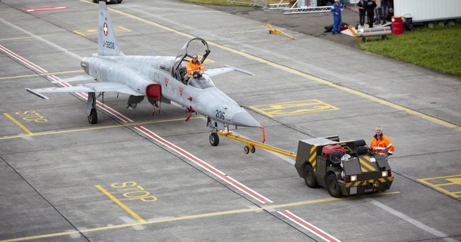 Turbulenzen um den Militärflugplatz Emmen