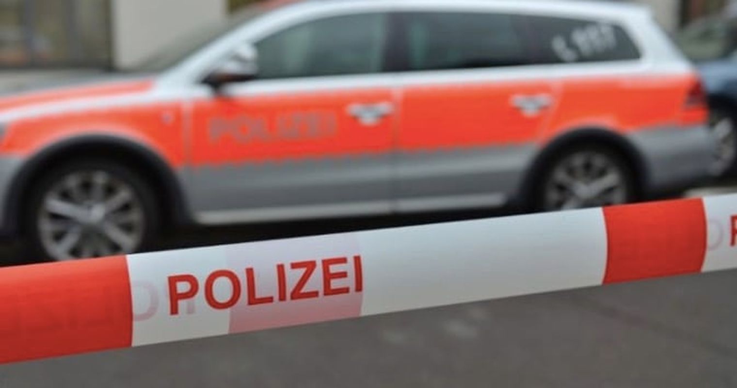Polizei sucht Zeugen nach Unfall in Root