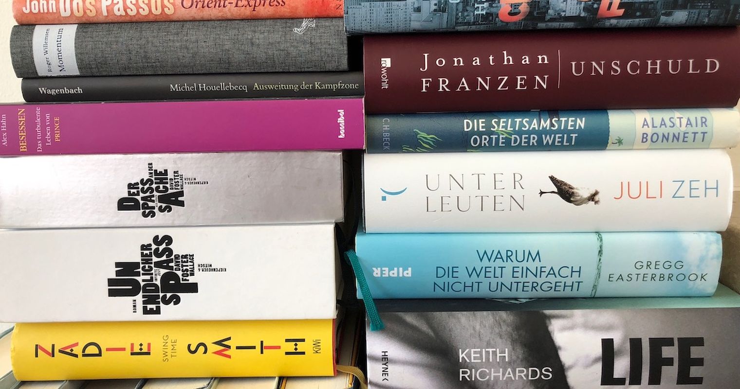 In der Stadt werden Bücher per Velo ausgeliefert