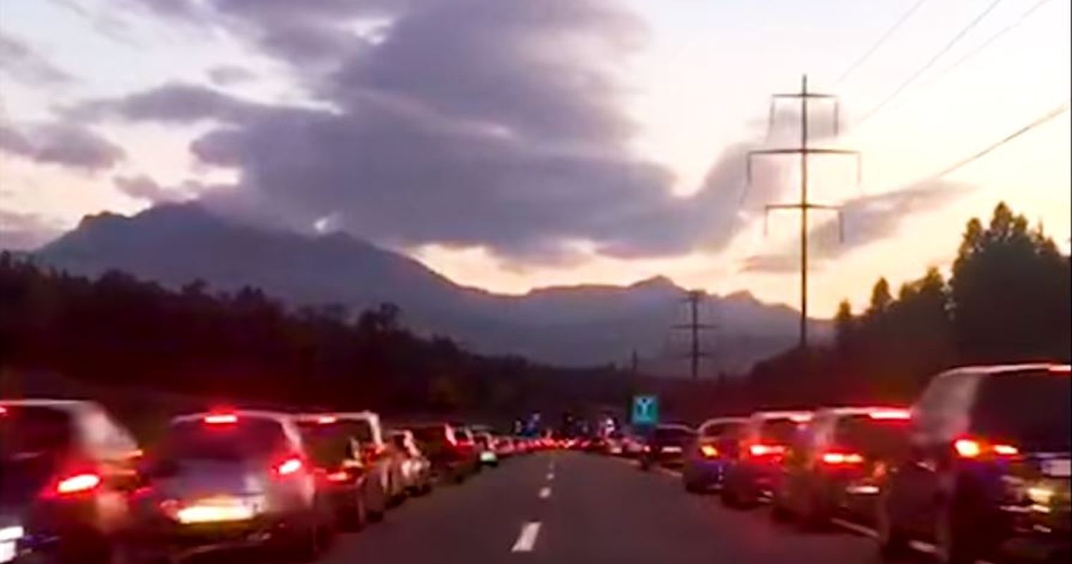 Luzerner Polizei zeigt, wie eine perfekte Rettungsgasse aussieht
