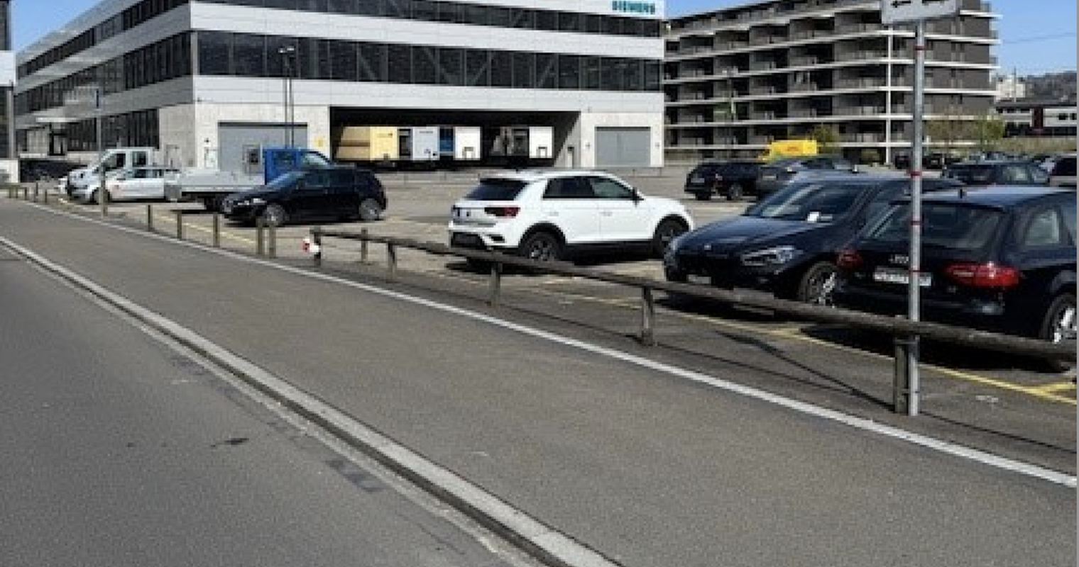 Stadt Zug schafft neuen Car-Parkplatz beim Bahnhof