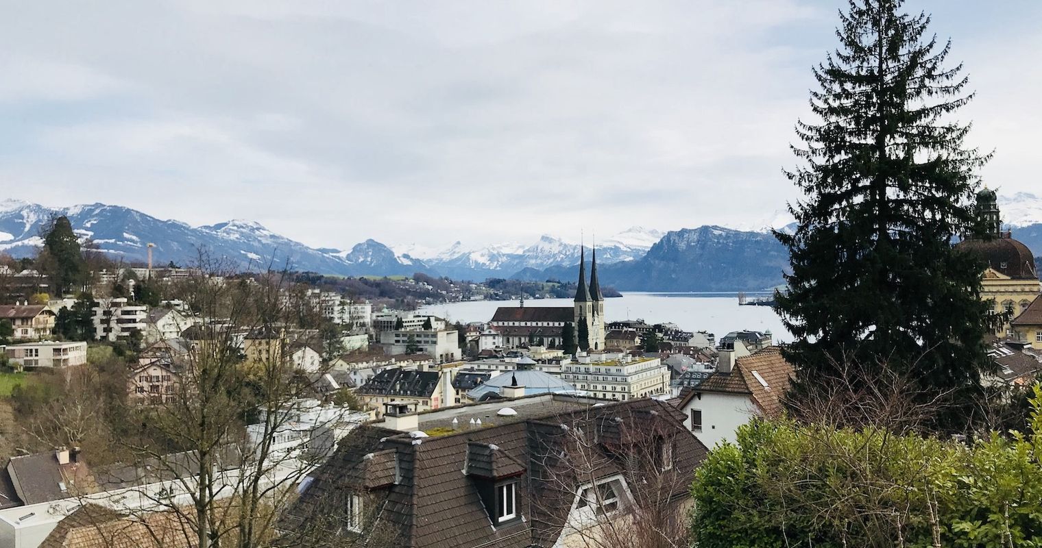 Studis der Uni Luzern, gebt das Pendeln auf!