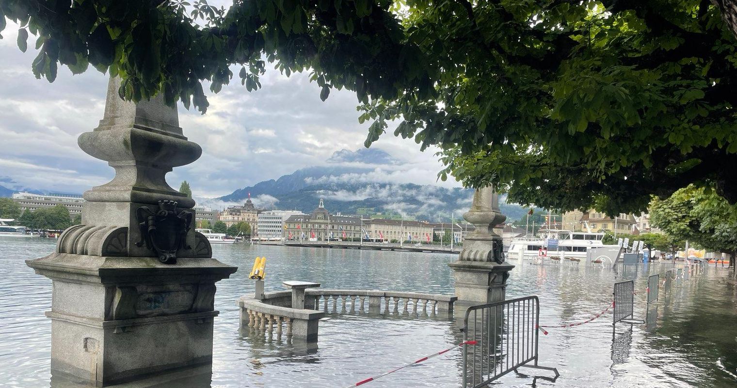 Hier ist die Stadt Luzern wegen Hochwasser schon überschwemmt