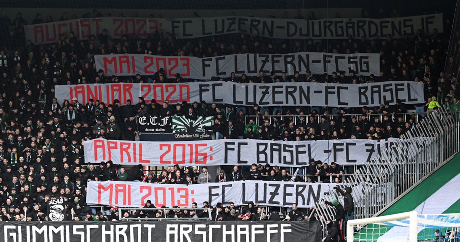 So protestieren St. Galler Fans in Luzern gegen Gummischrot