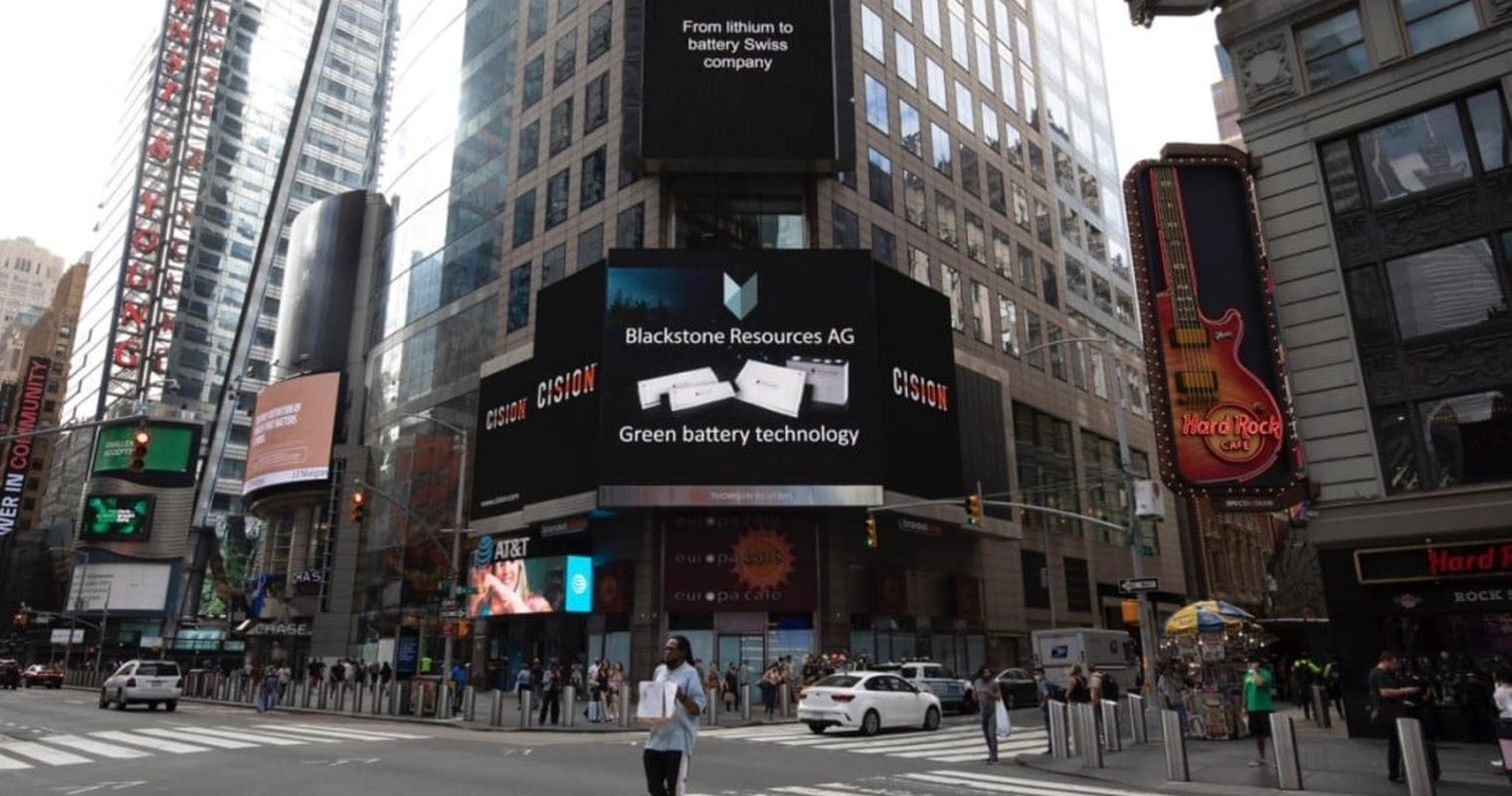 Vom Times Square zum Justizfall: Baarer Firma rauscht ab