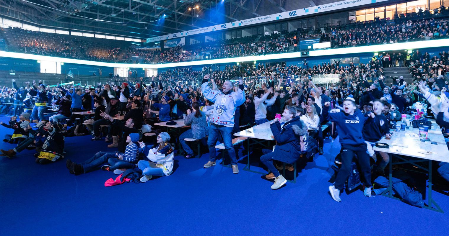 «EVZ allez» – so feierten die Zuger in der Bossard-Arena