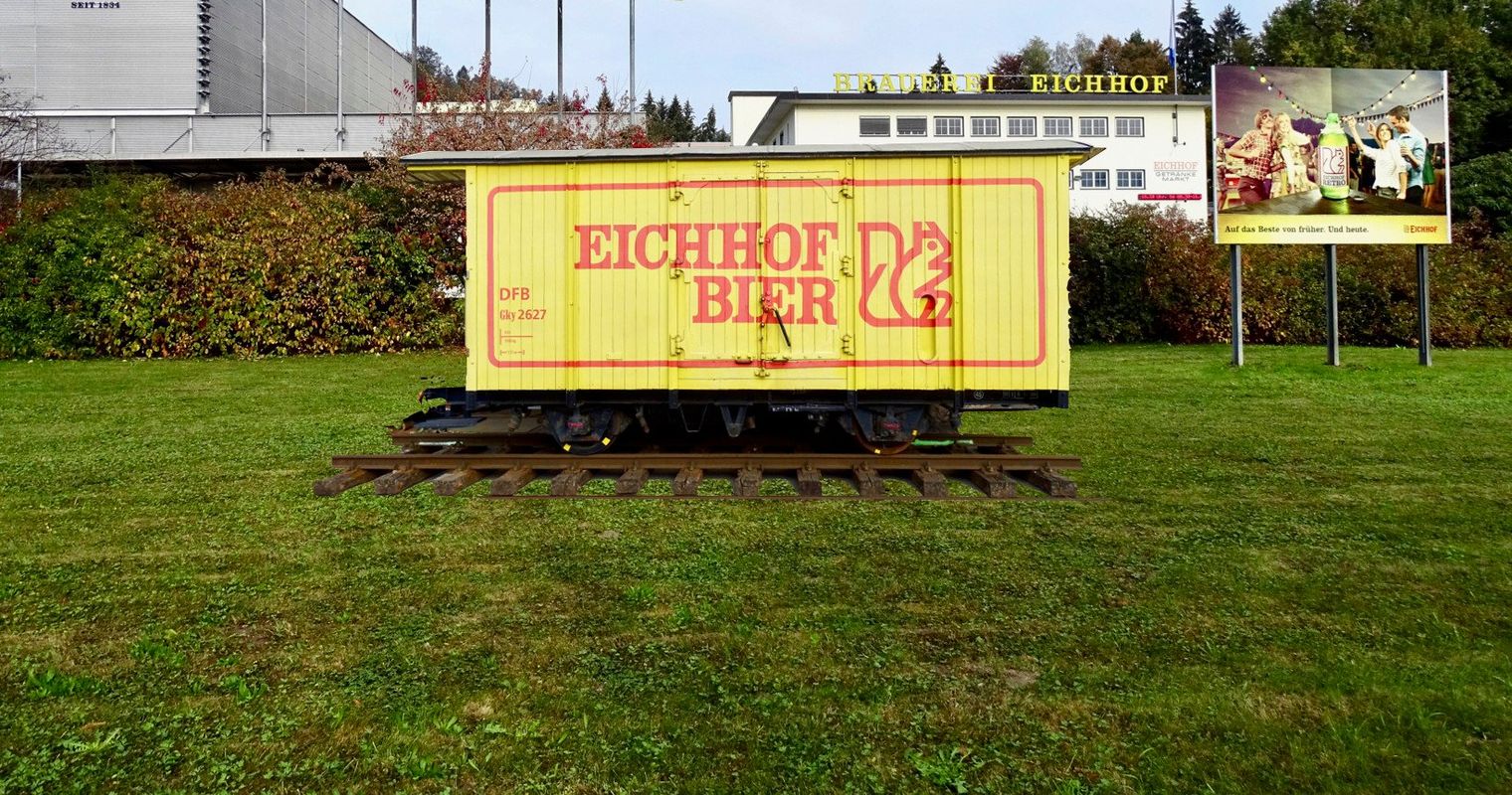 Warum bald ein alter Eisenbahnwagen vor der Brauerei steht