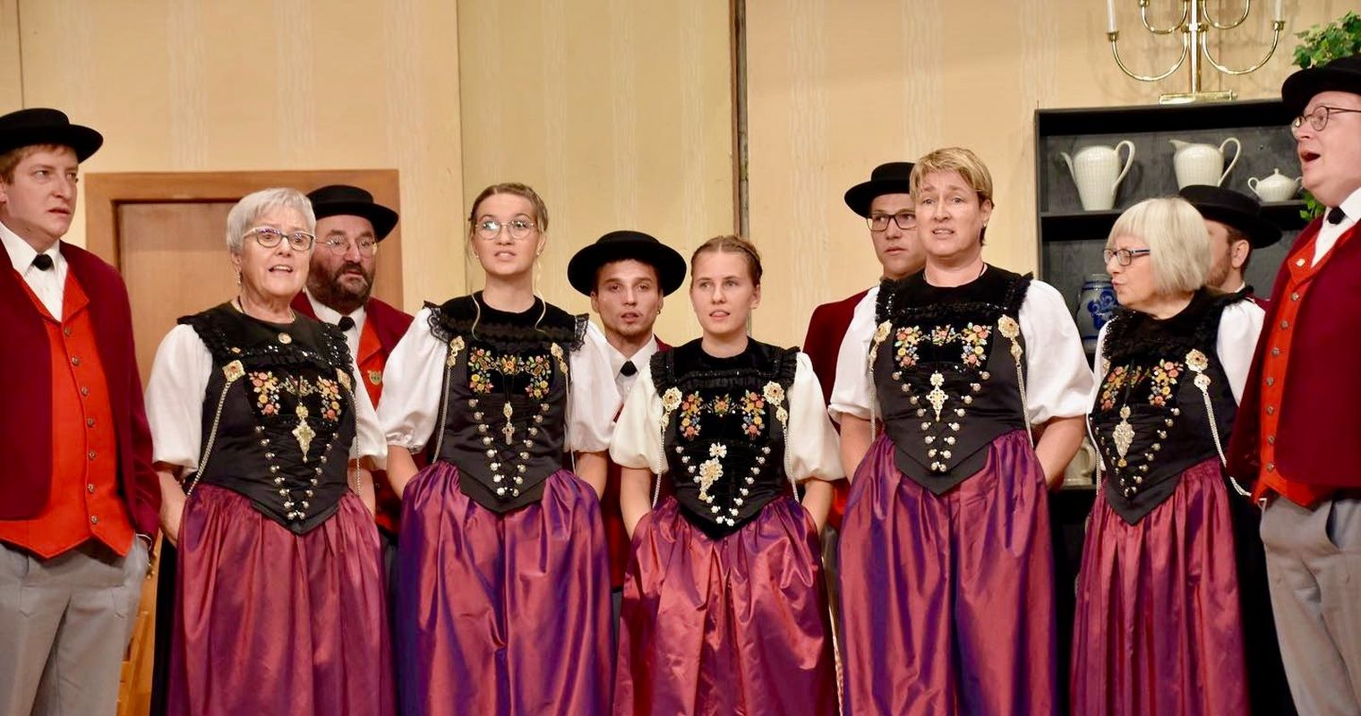 Dieser Chor jodelt die Lieblingslieder der FCL-Fans