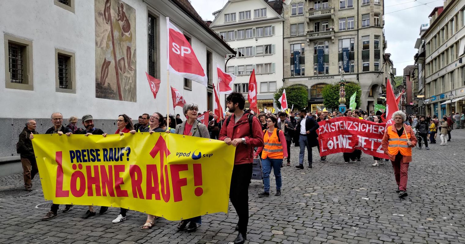 So viele Menschen demonstrieren am 1. Mai in Luzern