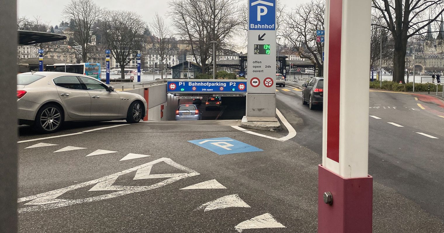 Luzerner Durchgangsbahnhof: Wohin mit den Autos?