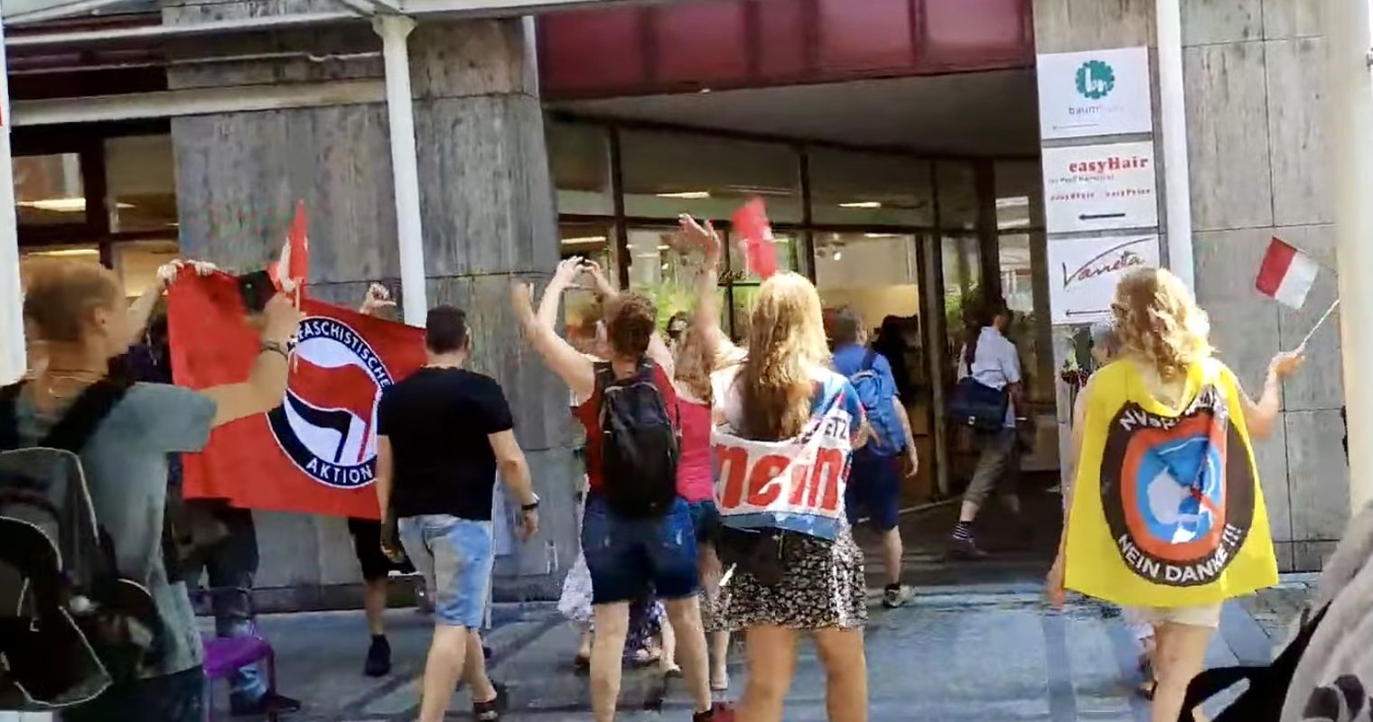 Gegen-Demonstranten haben Angst, Strafanzeige zu erstatten