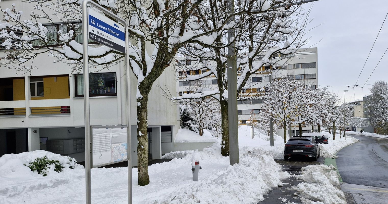 Luzern zügelt Bushaltestelle und enteignet dafür Private