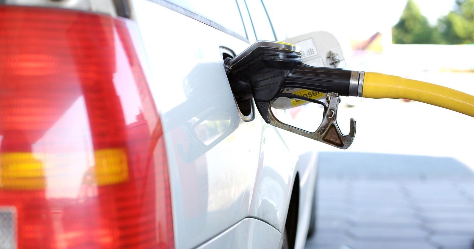 Auto geht Benzin aus: Stau bei Knutwil