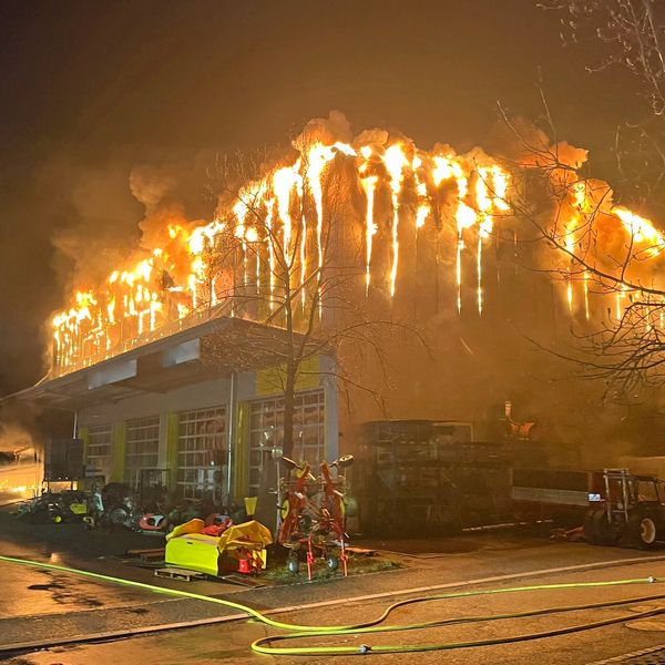 Nächtliche Feuersbrunst zerstört Haus in Weggis