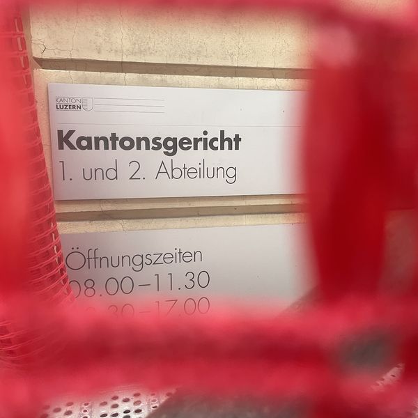 Banküberfall Meggen: Rentner-Räuber muss ins Gefängnis