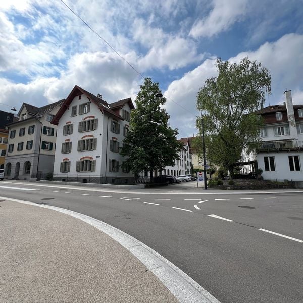 Zug entfernte diese Fussgängerstreifen – und rudert zurück