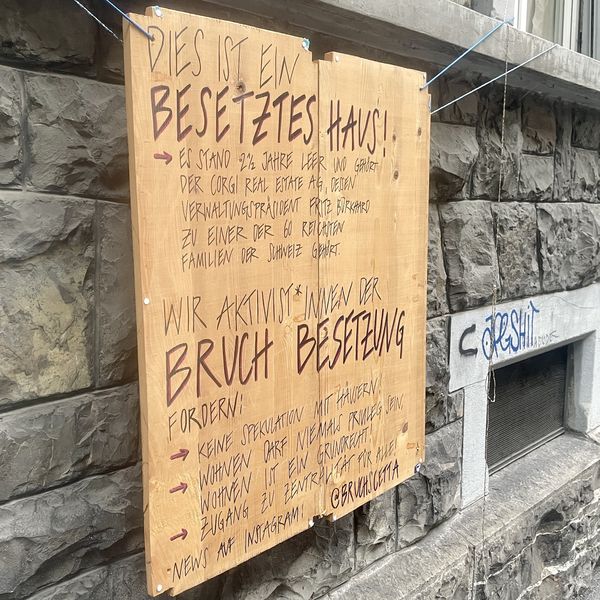 Trotz Ultimatum: Luzerner Bruch-Aktivistinnen bleiben