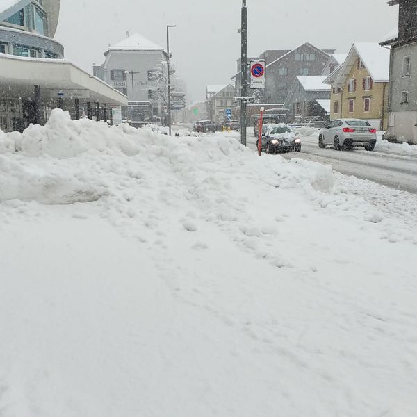 Für Zug gilt die zweithöchste Schneewarnung