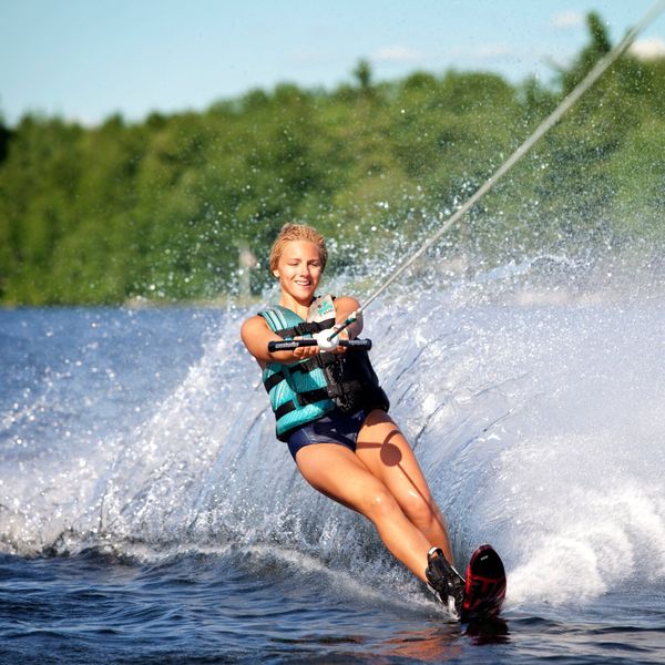Wakeboarden soll Fische im Zugersee gefährden