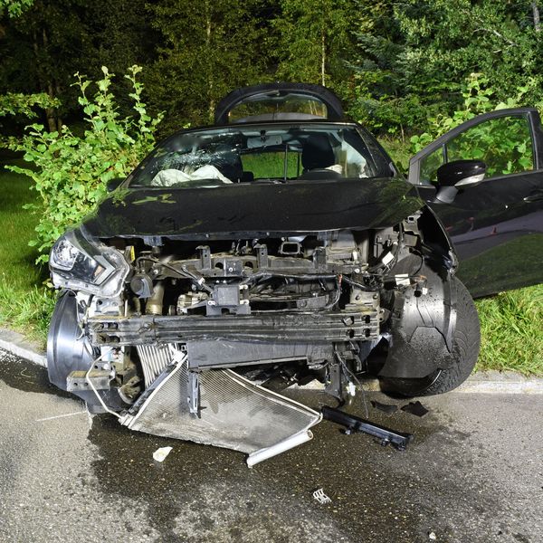 Eigenthal: Angetrunkener Autofahrer kommt ins Schleudern