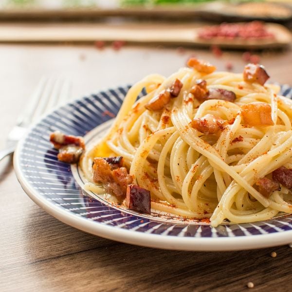 Frau serviert Partner vergiftete Pasta – Landesverweis