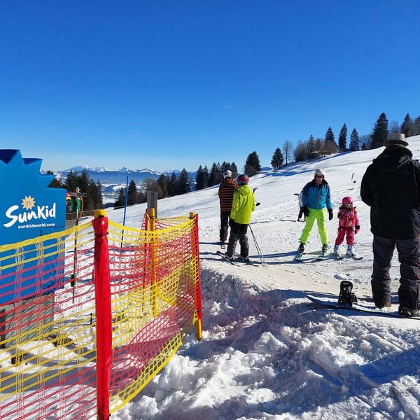 Hier kannst du heute in Zug Skifahren