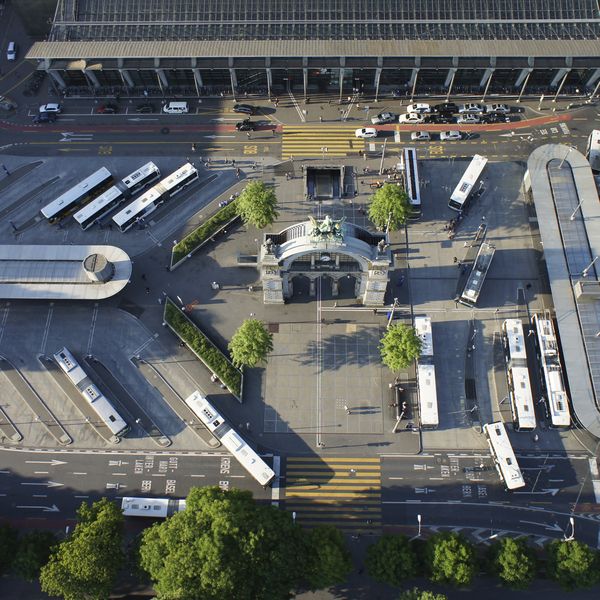 Kanton bricht Planung für neues Busperron am Bahnhof ab