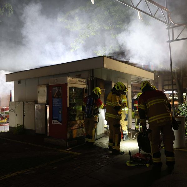 Kiosk am Zuger Bundesplatz fängt Feuer