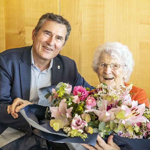 «Sei gut zu dir» – Zugerin feiert 100. Geburtstag