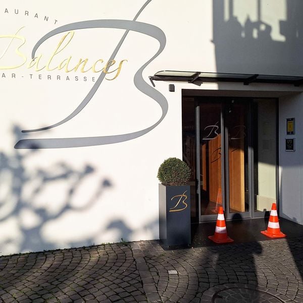Einbruch in Hotel – Kamera zeigt unmaskierte Einbrecher