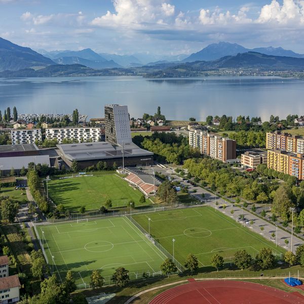 Nun ist es fix: Zug baut Hallenbad direkt in der Stadt