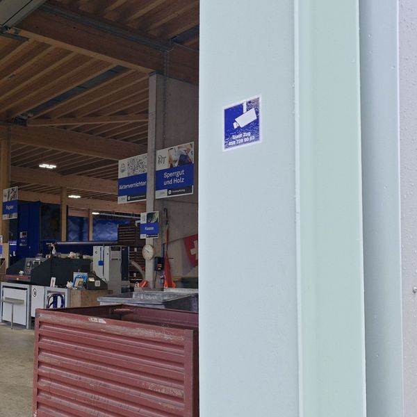 Zug filmte dich beim Güsel entsorgen – ohne Bewilligung