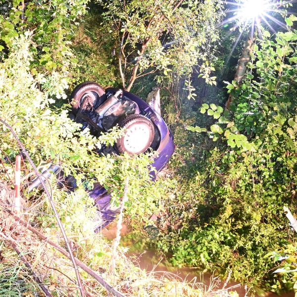 Betrunkene Velofahrerin, badendes Auto und Verletzte
