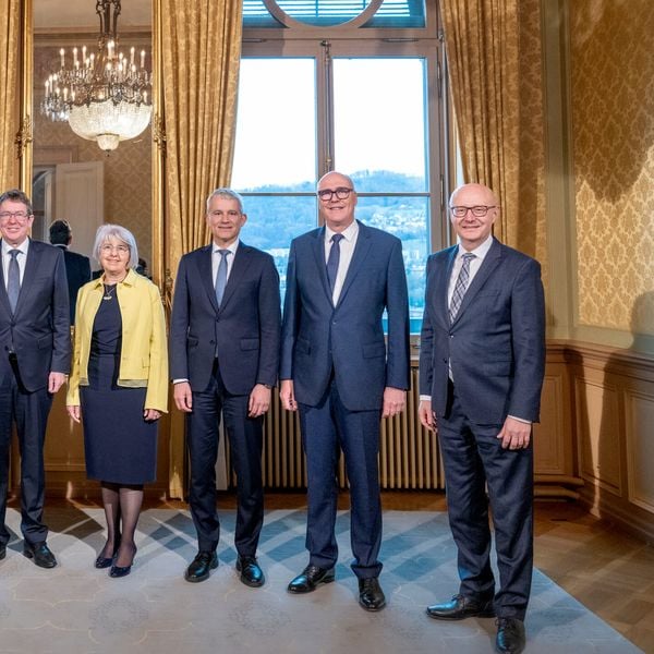 Martin Pfister wird nun offiziell Verteidigungsminister