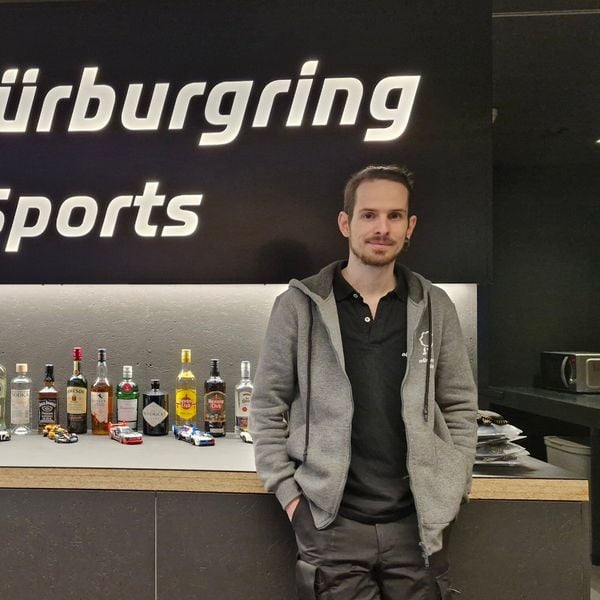Neue Bar bringt legendäre Rennstrecke nach Kriens