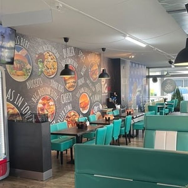 Imbiss für Burger und Pizza ist ab sofort zu vermieten