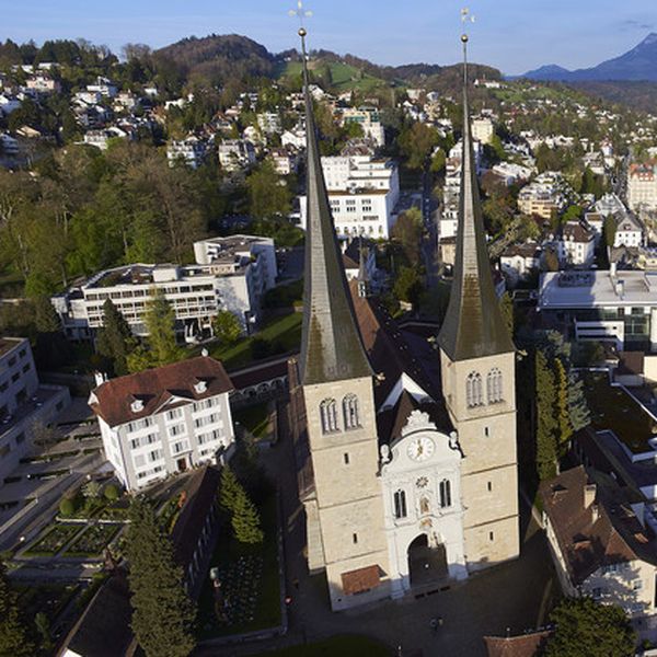 Luzerner Kirchen prüfen Online-Tickets für Gottesdienste