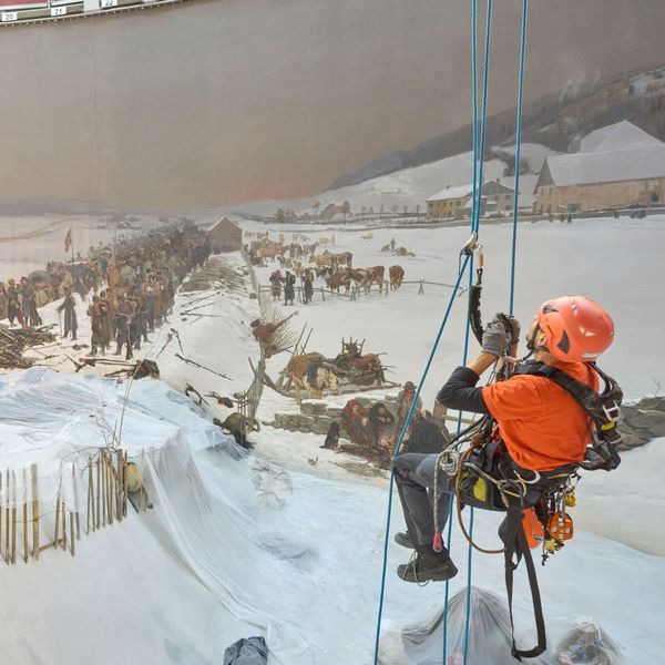 Darum klettern derzeit Arbeiter am Bourbaki in Luzern herum