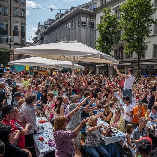 Bluffen in Luzern, demonstrieren in Zürich?