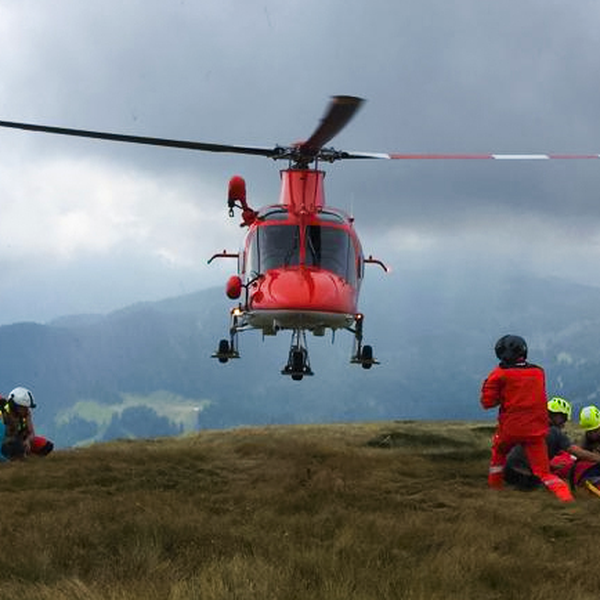 Touristin verstirbt nach Sturz am Arvigrat in Nidwalden