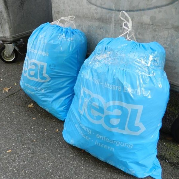Tiefere Preise für Real-Güselsäcke? Das sagt Emmen