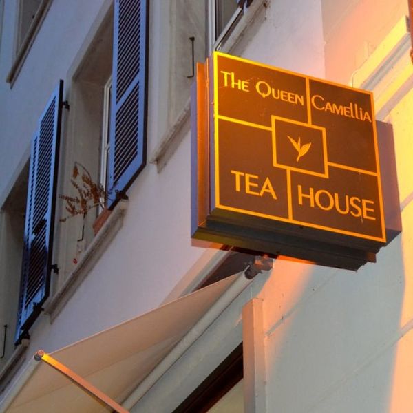 The Queen Camellia Tea Room – Die Liebe zum Tee