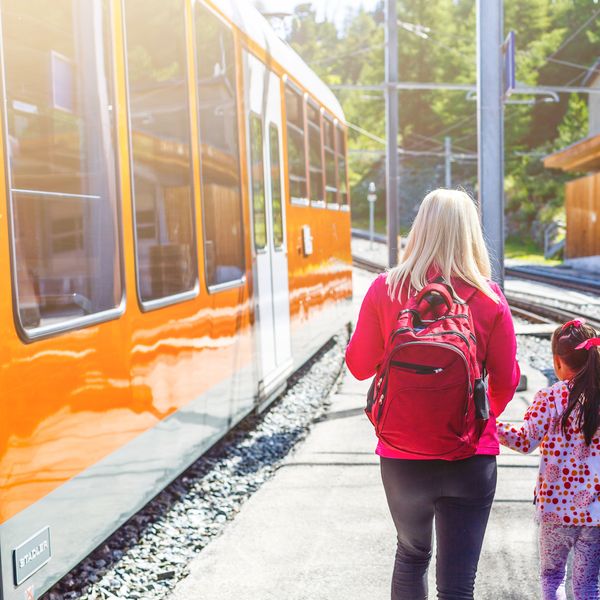 ÖV mit Kindern: Herausfordernd – aber anders, als du denkst