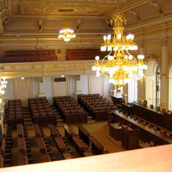 Zuger an Treffen mit Rechtsextremen? SVP in der Kritik