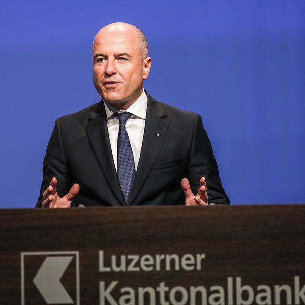 Soviel verdienen Chefs der Luzerner und Zuger Kantonalbank