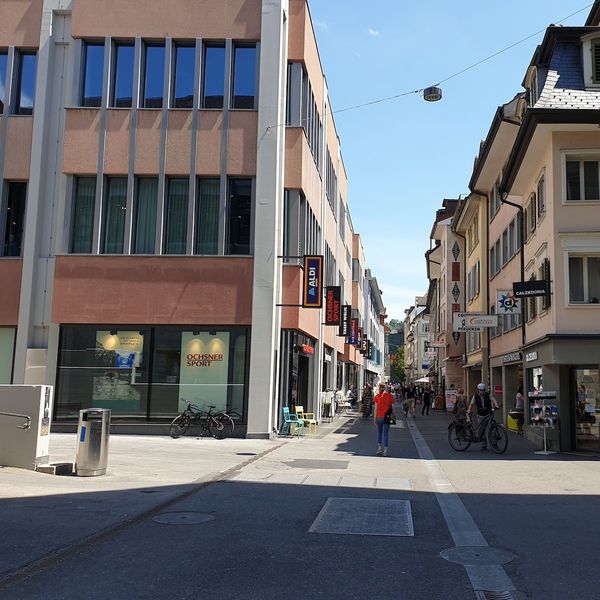 Stadt Luzern: Mutmassliche Trickdiebe in flagranti erwischt