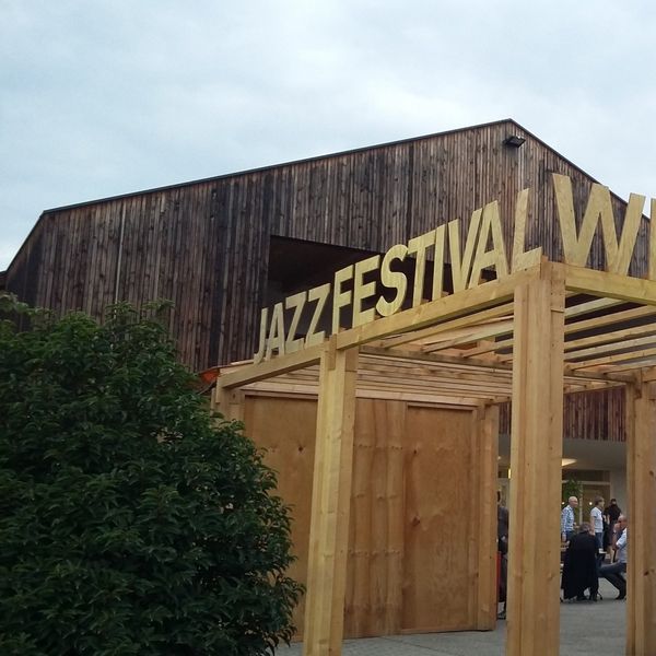 Keine leichte Kost zum Festivalauftakt